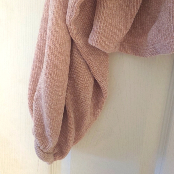 Beshka Drop Shoulder Bishop Sleeve Sweater - Picture 3 of 3